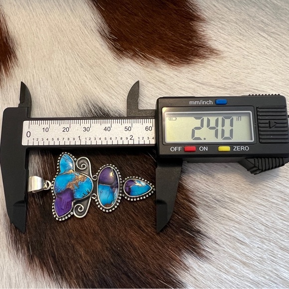 ❤️ Purple Dahlia Kingman Turquoise 3Stone Cow Head Huge Statement Pendant Unisex - Picture 10 of 13